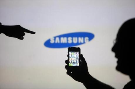 Corée du Sud : victoire juridique dApple contre Samsung apple vs samsung iphone 4