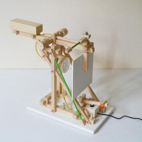 Lampe à jouer par Stéphane Mouflette Lampe à jouer par Stéphane Mouflette