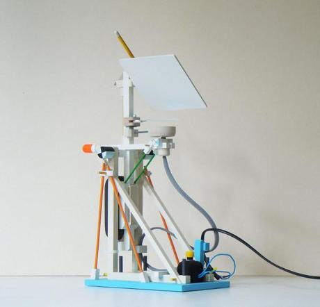 Lampe à jouer par Stéphane Mouflette Lampe à jouer par Stéphane Mouflette