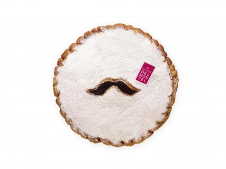 galette-des-rois-moustache-delmontel-2014 galette-des-rois-moustache-delmontel-2014