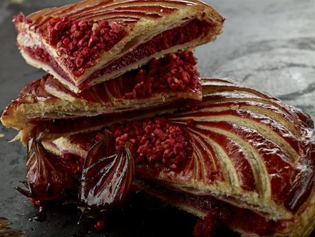 galette des rois hibiscus et framboise de Thierry Mulhaupt 2014 galette des rois hibiscus et framboise de Thierry Mulhaupt 2014