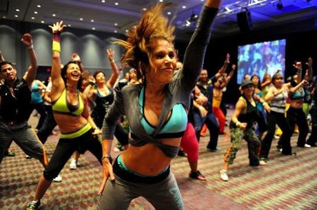 Comment la Zumba me vide la tête. zumba
