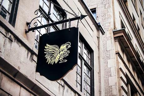 Ce qui se cache derrière le « grand coq » ... Ce qui se cache derrière le « grand coq » ...