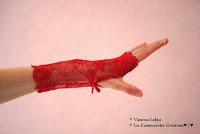 accessoire de lingerie mitaines en dentelle de calais rouge pour femme sexy et coquines