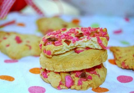 Biscuits sablés aux pralines roses Biscuits sablés aux pralines roses