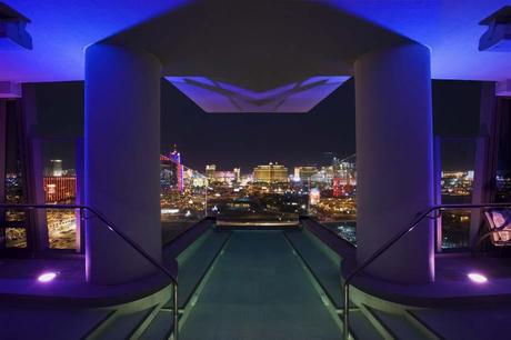 Hugh Hefner-Sky-Villa POOL : Les plus belles piscines du monde!