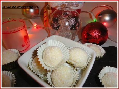 PETITS GATEAUX A LA CONFITURE - MENDIANTS - TRUFFES AU CHOCOLAT BLANC ET NOIX DE COCO truffes chocolat blanc-6
