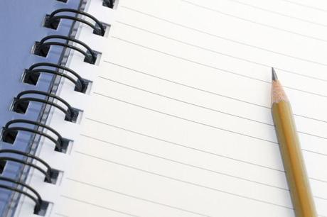 Creil, une permanence du maire c'est indispensable ! blank pencil and pad