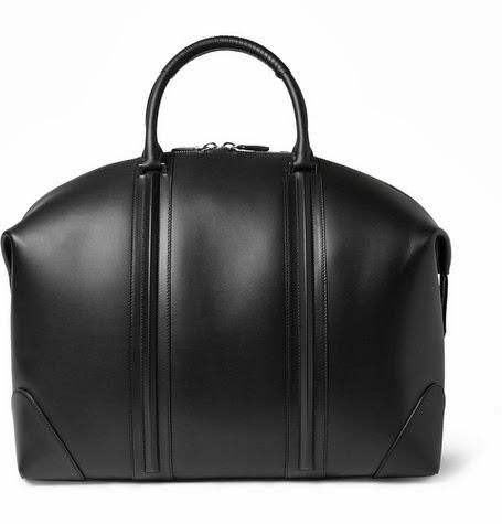Le sac du dimanche : le nouveau sac Givenchy pour homme...
