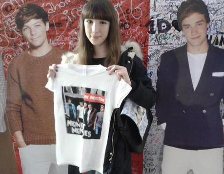 La 7500ème fan récompensée au 1D World pop-up store ! fan 1d pop up store