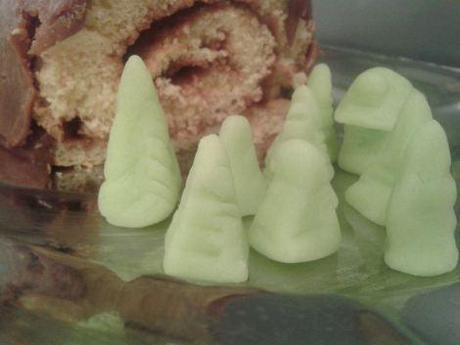 Un gateau roulé pour bûche de Noël et de réveillon La buche de Noël
