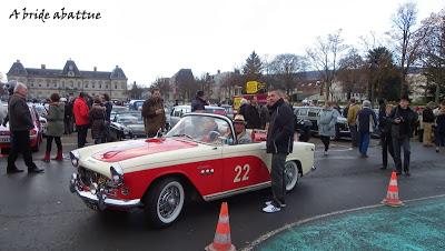 Parade automobile à Epernay dans le cadre des Habits de Lumière 2013