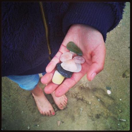 Des galets de toutes les couleurs au fond de nos poches galets