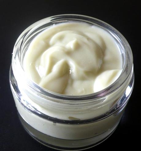 Crème anti-âge nutritive peaux sèches Crème anti-âge nutritive peau sèche
