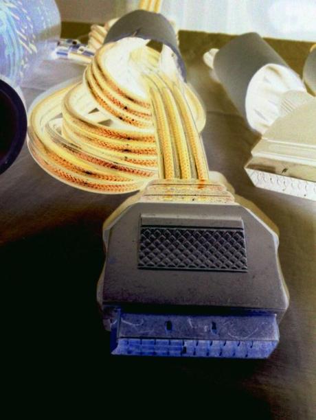 Problème de câbles : solutions rangements câbles