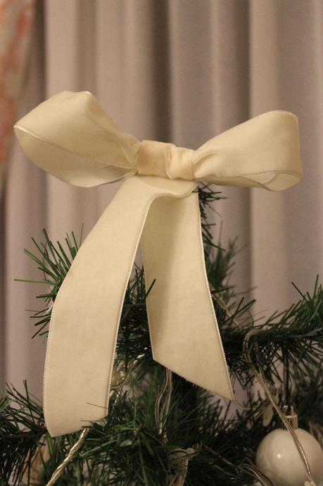 Une décoration de fête sous le signe du bois et de l'authenticité décoration de table boisée,sapin de noël,table de fête,authentique et naturel