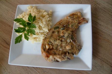 Cote de veau aux aillets, moutarde à l'ancienne créme de soja IG BAS Cote de veau aux aillets, moutarde à l'ancienne et créme de soja