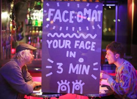 Tobbias Gutmann : « Face-o-Mat », la machine à portraits Faceomat-650x468