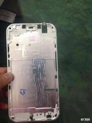 L’iPhone 6 serait équipé d’un écran de plus de 4,7 pouces iphone-6-coque