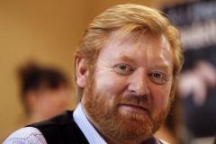 Récapitulatif des interviews – Février / octobre 2013 395929_l-auteur-de-romans-policiers-britannique-rj-ellory-le-19-mars-2011-a-paris