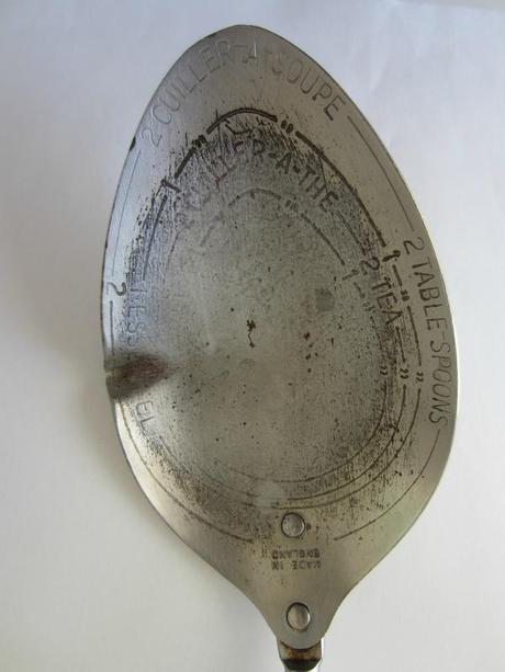 Vide-grenier du dimanche... IMG_4497