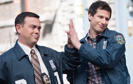 Audiences US Mardi 14/01 : 'Brooklyn Nine-Nine' chute malgré sa victoire aux Golden Globes ! Audiences US Mardi 14/01 : 'Brooklyn Nine-Nine' chute malgré sa victoire aux Golden Globes !