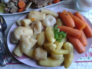 Pot-au-feu aux panais pot au feu legumes et viande