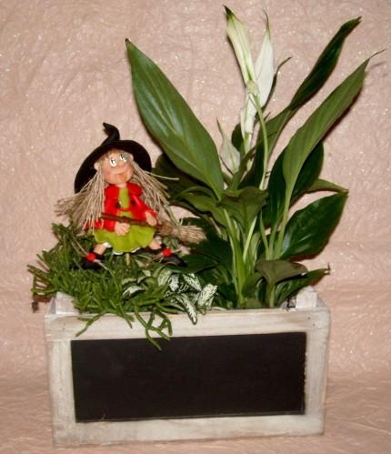 p'tite sorcière décorative à piquer DSCN5538