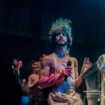 La Zouze, compagnie Christophe Haleb - HNONYM FEVER aux Halles de Schaerbeek , le 18 janvier 2014 1525069_795646880449356_1591906430_n.jpg