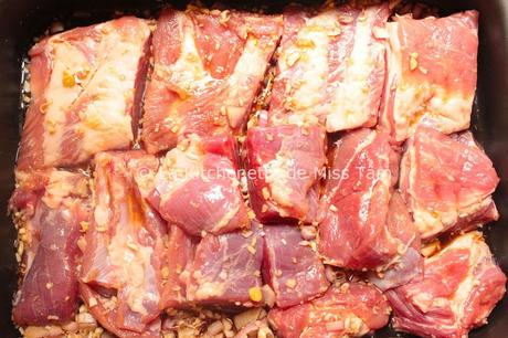 Travers de porc grillés à la citronnelle (sườn nướng sả)