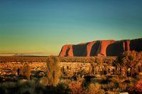 Sunrise-on-Uluru_1