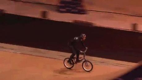 Le premier front flip en BMX ! 20140122-194514.jpg