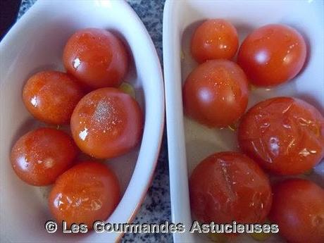 Polenta aux oignons, accompagnée de tomates confites