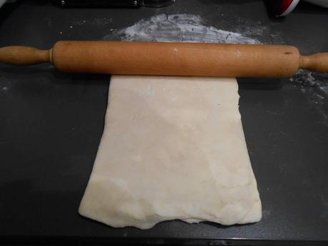 Photo 15: nouvel allongement de la pâte