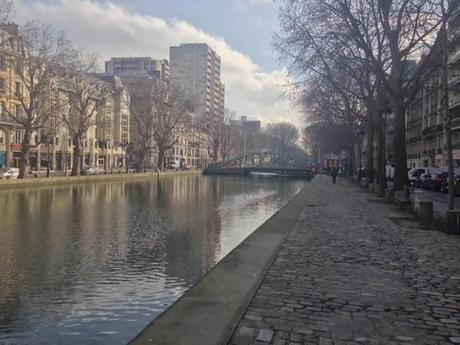 Sur les bords du Canal Saint Martin Sur les bords du Canal Saint Martin