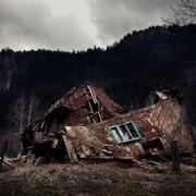 Appel à auteurs 2ème Édition des Balade(s) Parcours Photographique en Pays Coeur d’Hérault. THE VISIBLE MOUNTAIN. SARAJEVO | CAMILLA DE MAFFEI Italienne (Barcelone) Edition 2013