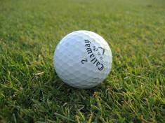 Balle de golf (Crédits : WebWideJosh, licence Creative Commons)