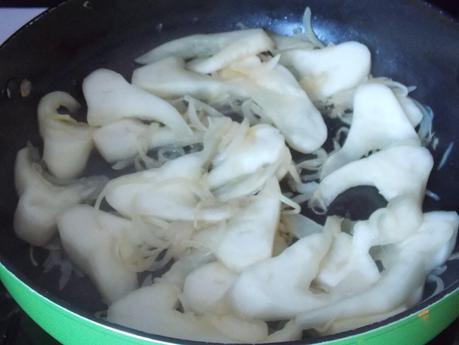 Pâtes aux haricots noirs, façon riz cantonais  (Art d'accommoder les restes)