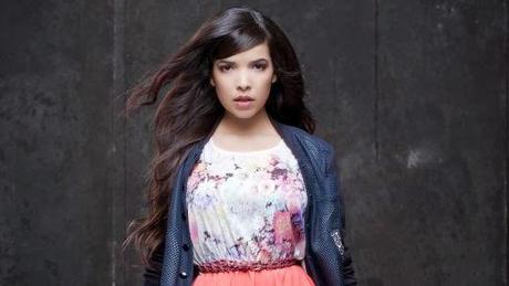 Top 5 des raisons d'acheter l'album d'Indila Top 5 des raisons d'acheter l'album d'Indila