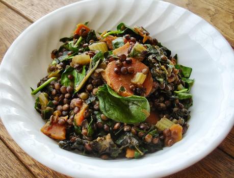 Salade tiède de lentilles du Puy aux allures rustiques Salade tiède de lentilles du Puy aux allures rustiques