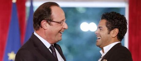 Hollande à Trappes avec Jamel Debbouze pour un match d'improvisation