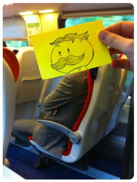 Quand un illustrateur facétieux s’ennuie dans le train… OctoberJones40