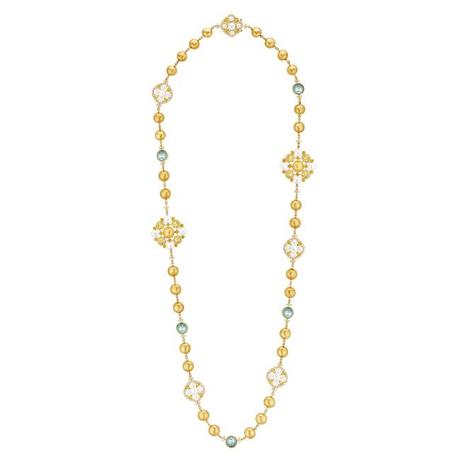 Collier «San Marco » en or jaune 18 carats serti de 736 diamants taille brillant pour un poids total de 8,7 carats, 28 saphirs jaunes taille poire pour un poids total de 17,3 carats, 40 perles de culture des Mers du Sud de 9,3 à 14 mm de diamètre, 5 perles de culture de Tahiti de 12 mm de diamètre et 25 perles de culture du Japon.