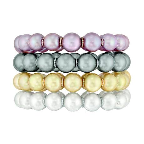 Bracelet « Perles Swing » en or blanc, jaune et rose 18 carats sertis de 884 diamants taille brillant pour un poids total de 4,8 carats, 32 perles de culture des Mers du Sud de 11 à 12,6 mm de diamètre, 15 perles de culture de Tahiti de 12 à 12,3 mm de diamètre et 17 perles de culture d'eau douce de 10 à 11,4 mm de diamètre.  