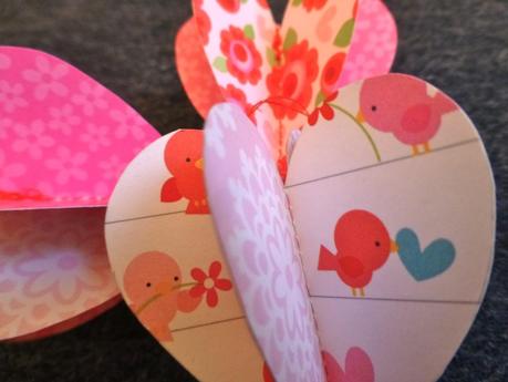 DIY: des coeurs en papier cousus ou origami pour la Saint Valentin