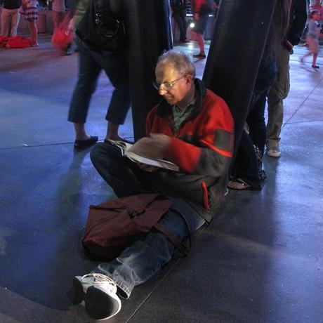 Ces papas obligés d’assister aux concerts de « One Direction » DadsOneDirection04