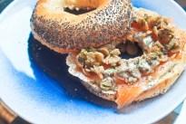 Bagel au pavot saumon champignon aneth Bagel au pavot saumon champignon aneth