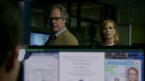 Critiques Séries : Intelligence. Saison 1. Episode 4. Secrets of the Secret Service. vlcsnap-2014-01-30-01h53m24s5.jpg