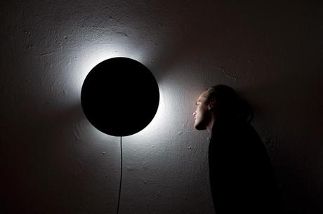 HORLOGE ÉCLIPSE PAR JESPER JONSSON HORLOGE ÉCLIPSE PAR JESPER JONSSON