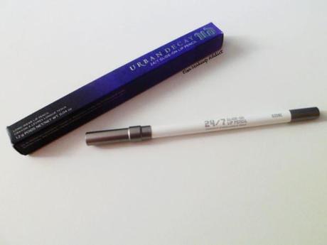 Mon secret pour améliorer la tenue de tout rouge à lèvres : Ozone d’Urban Decay Crayon Ozone UD 1